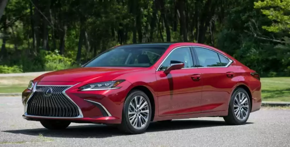 مستعملة Lexus ES للإيجار في دبي #19423 - 1  صورة 