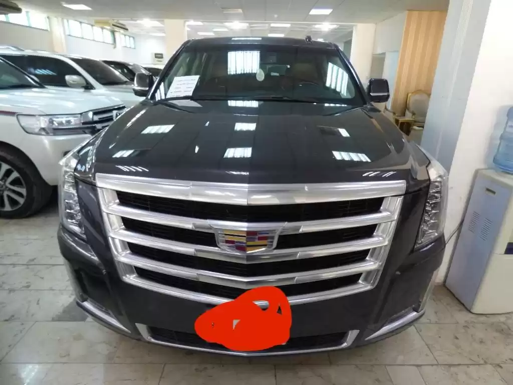 مستعملة Cadillac Escalade للبيع في دمشق #19639 - 1  صورة 