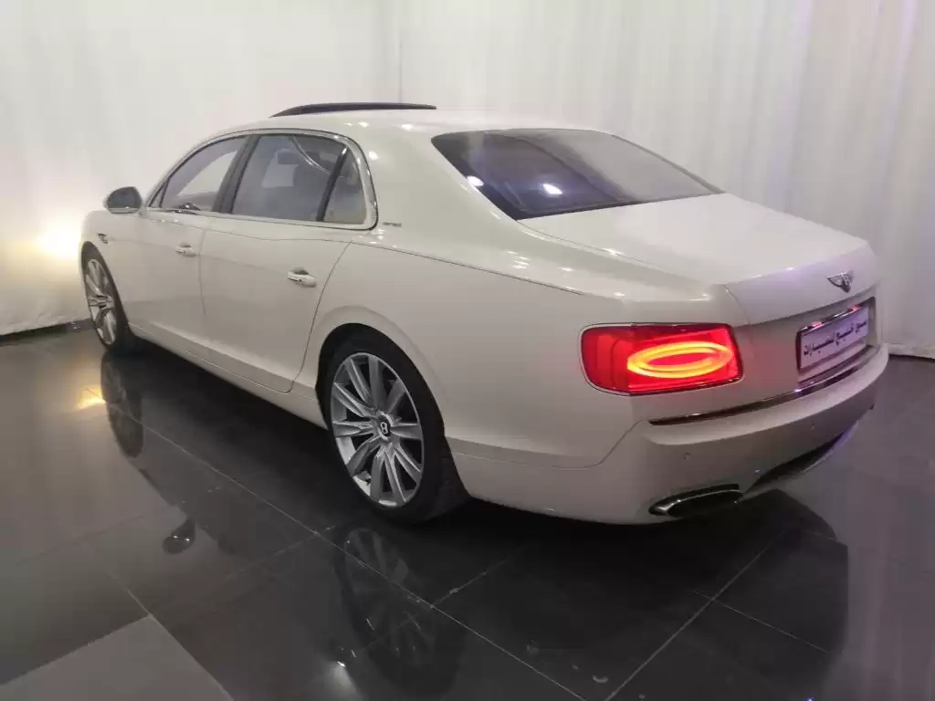 مستعملة Bentley Flying Spur للبيع في دمشق #19684 - 1  صورة 