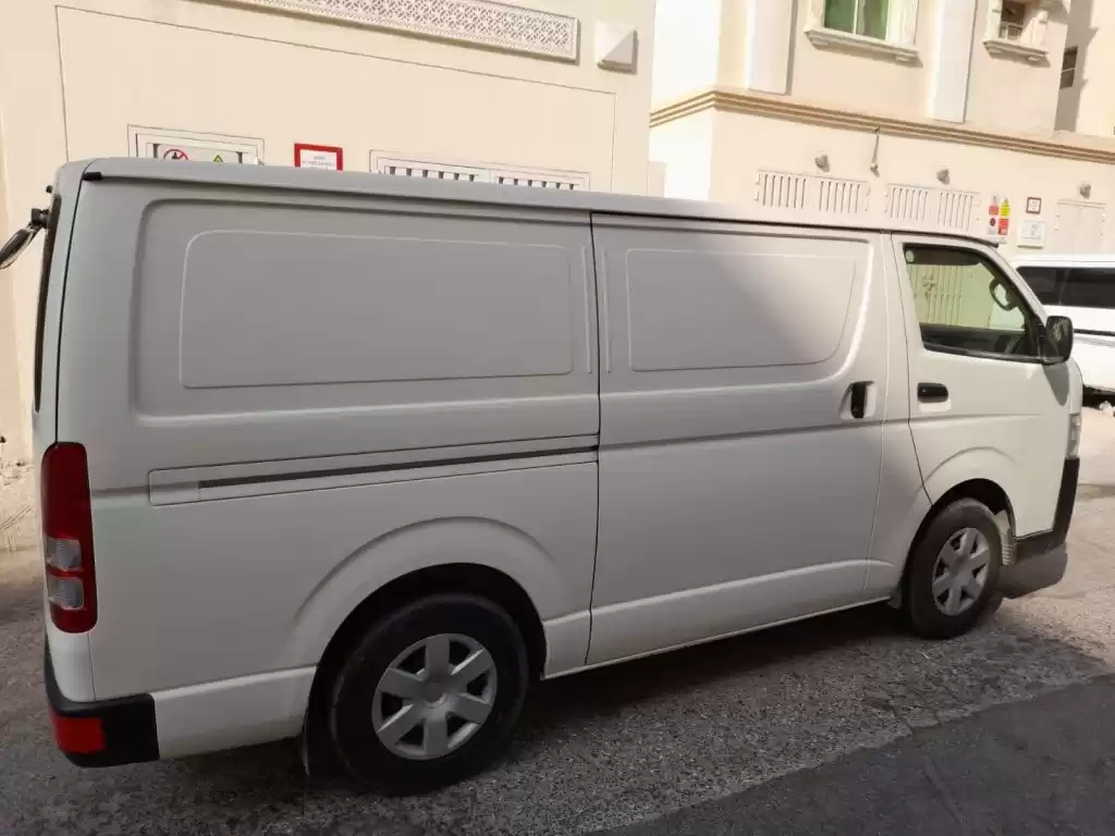 استفاده شده Toyota Hiace برای اجاره که در دمشق #19954 - 1  image 