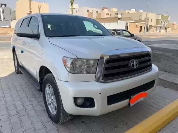 Использовал Toyota Sequoia Аренда в Эр-Рияд #20348 - 1  image 