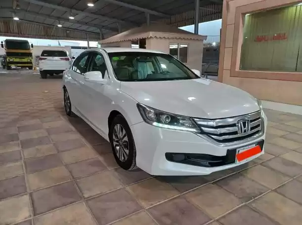 استفاده شده Honda Accord برای اجاره که در ریاض #20424 - 1  image 