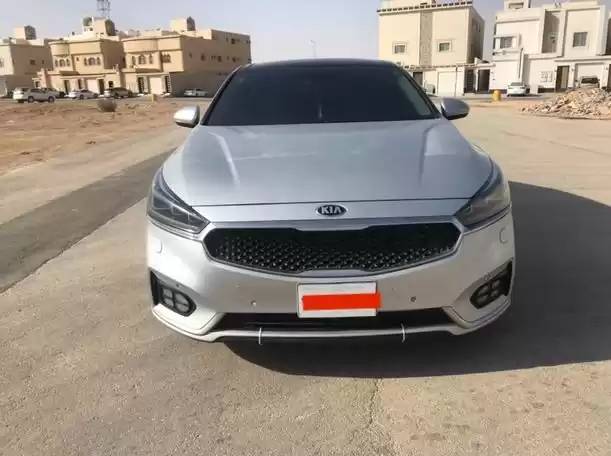 مستعملة Kia Cadenza للإيجار في الرياض #20464 - 1  صورة 