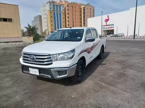مستعملة Toyota Hilux للإيجار في الرياض #20477 - 1  صورة 