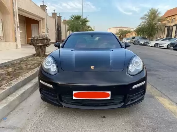 Использовал Porsche Panamera Аренда в Эр-Рияд #20578 - 1  image 