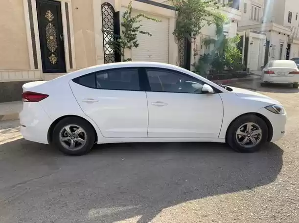 استفاده شده Hyundai Elantra برای اجاره که در ریاض #20601 - 1  image 