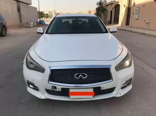 مستعملة Infiniti Q50 للإيجار في الرياض #20628 - 1  صورة 