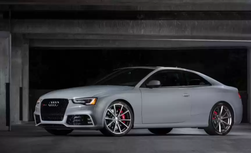 Использовал Audi Unspecified Аренда в Дубай #20994 - 1  image 
