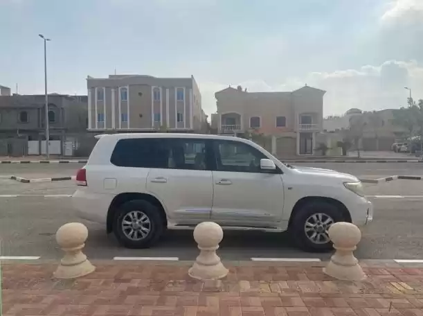 Использовал Toyota Land Cruiser Аренда в Эр-Рияд #21046 - 1  image 