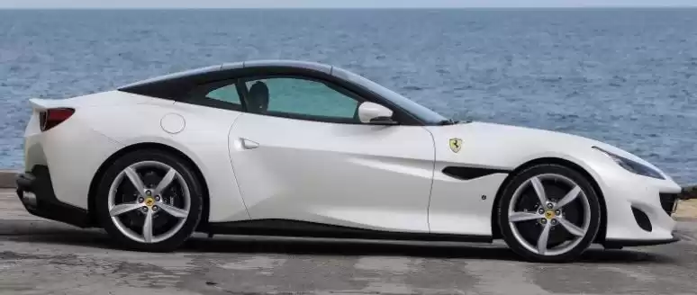 مستعملة Ferrari Unspecified للإيجار في دبي #21088 - 1  صورة 