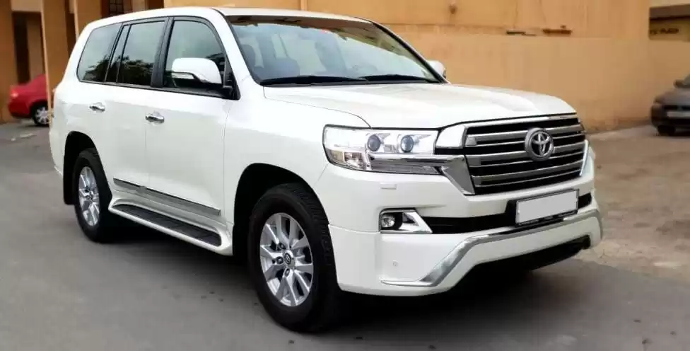 用过的 Toyota Land Cruiser 出租 在 利雅得 #21177 - 1  image 