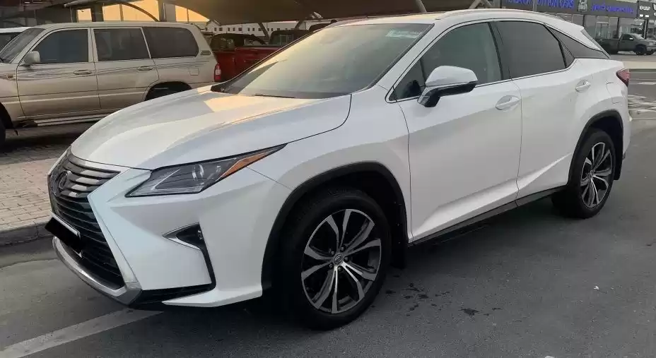Utilisé Lexus RX 350 À Louer au Riyad #21496 - 1  image 