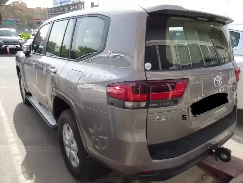 مستعملة Toyota Land Cruiser للإيجار في الرياض #21500 - 1  صورة 