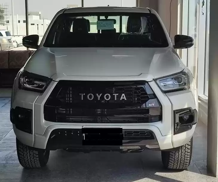 مستعملة Toyota Hilux للإيجار في الرياض #21532 - 1  صورة 