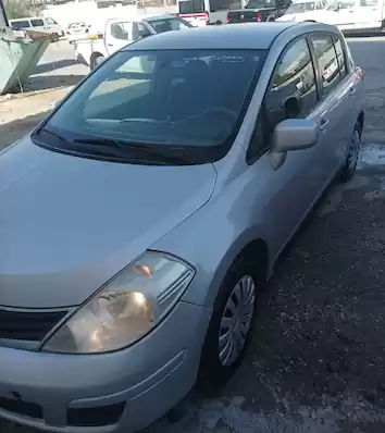 مستعملة Nissan Tiida للبيع في الدوحة #21695 - 1  صورة 