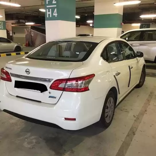 مستعملة Nissan Sentra للبيع في الدوحة #21696 - 1  صورة 