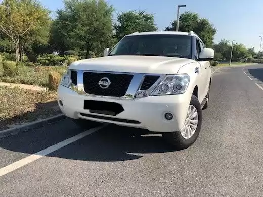 Использовал Nissan Patrol Продается в Доха #21698 - 1  image 