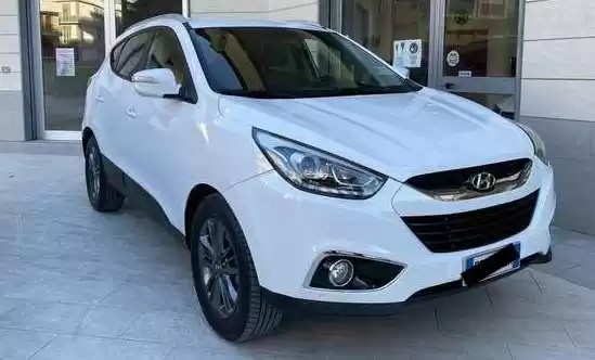 استفاده شده Hyundai ix35 برای اجاره که در دوحه #21734 - 1  image 