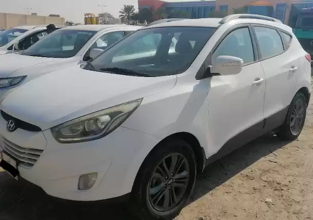 استفاده شده Hyundai Tucson برای اجاره که در دوحه #21785 - 1  image 