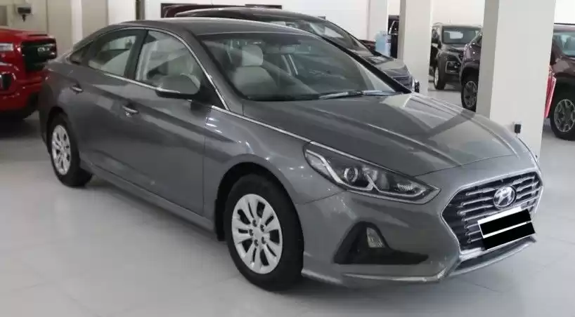 مستعملة Hyundai Sonata للإيجار في الدوحة #21788 - 1  صورة 
