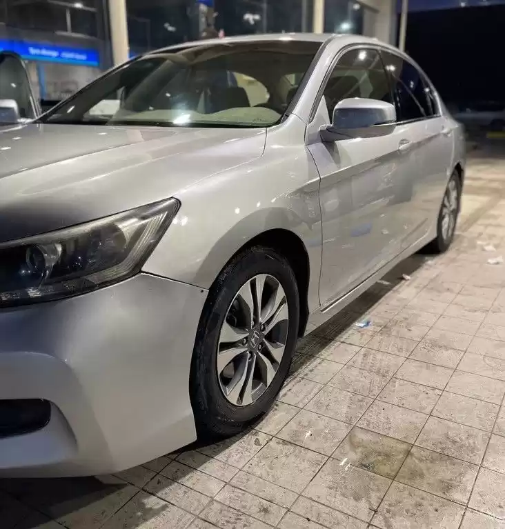 مستعملة Honda Accord للإيجار في الدوحة #21804 - 1  صورة 