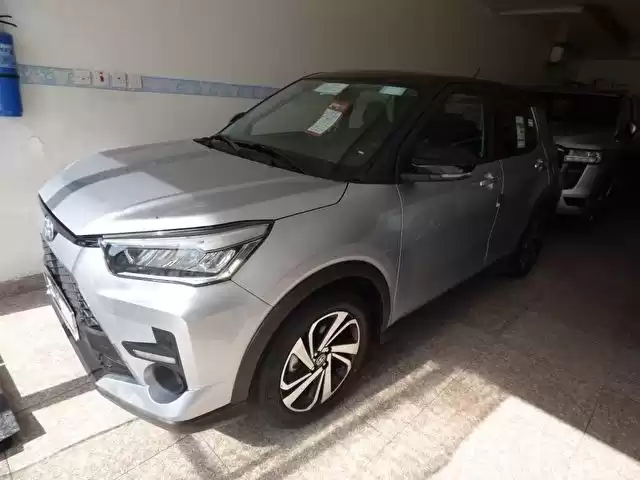 استفاده شده Toyota Unspecified برای اجاره که در دوحه #21862 - 1  image 