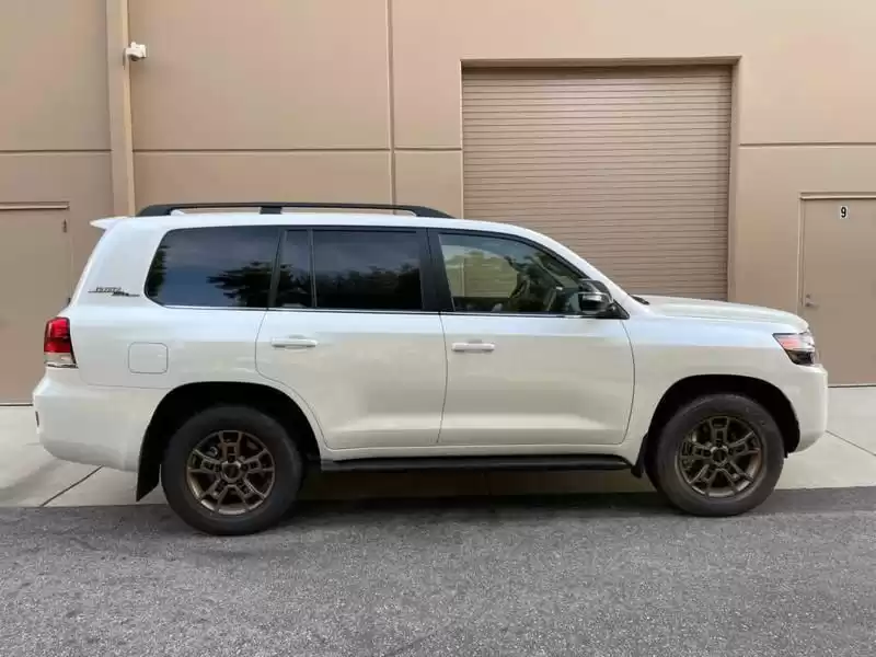 استفاده شده Toyota Land Cruiser برای اجاره که در دوحه #21894 - 1  image 