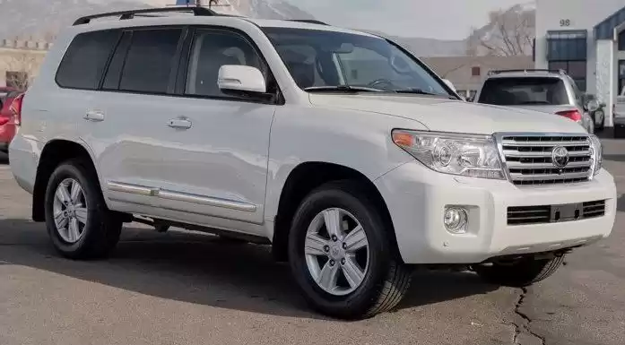 استفاده شده Toyota Land Cruiser برای اجاره که در دوحه #21899 - 1  image 