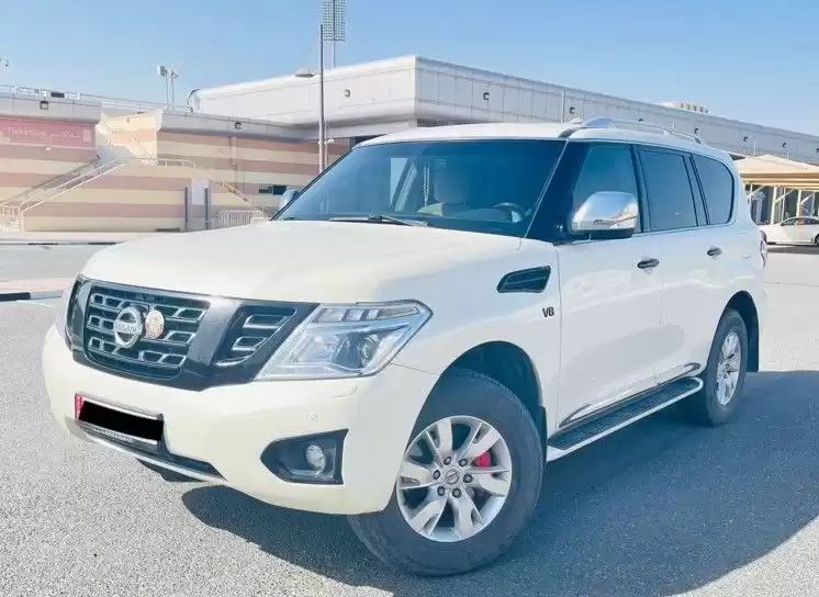 استفاده شده Nissan Patrol برای فروش که در دوحه #21910 - 1  image 