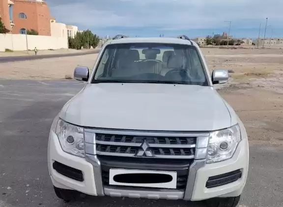 مستعملة Mitsubishi Pajero للإيجار في الدوحة #21973 - 1  صورة 
