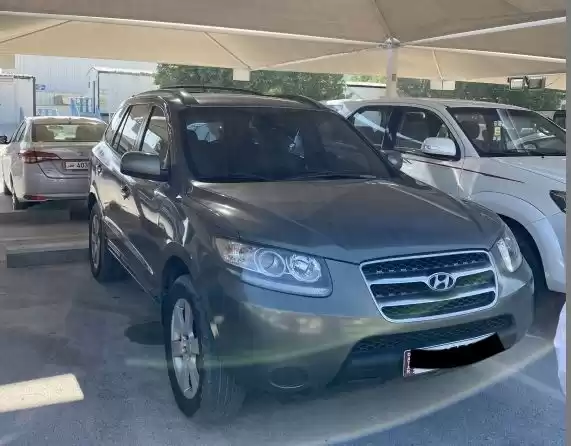 مستعملة Hyundai Santa Fe للإيجار في الدوحة #21979 - 1  صورة 