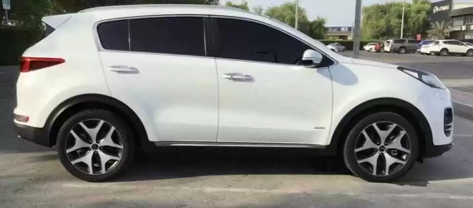 استفاده شده Kia Sportage برای اجاره که در دوحه #22052 - 1  image 