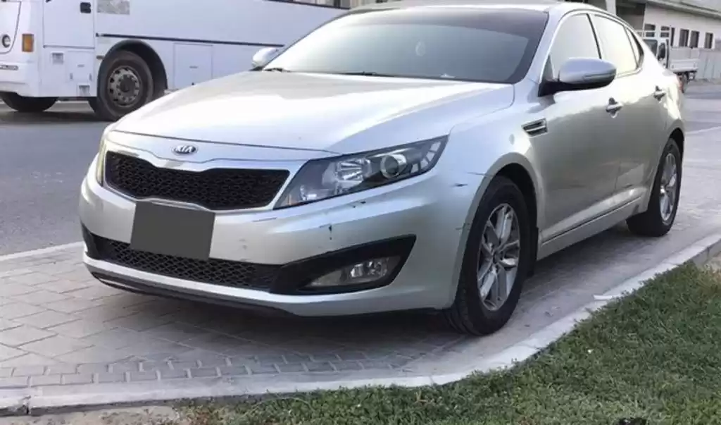 استفاده شده Kia Optima برای اجاره که در دوحه #22065 - 1  image 