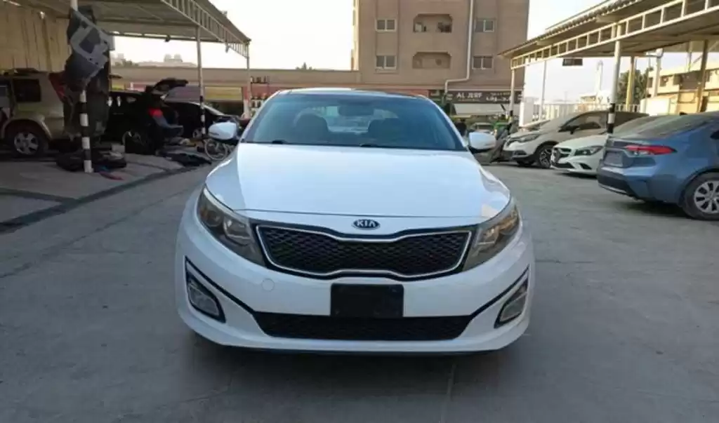 مستعملة Kia Optima للإيجار في الدوحة #22067 - 1  صورة 