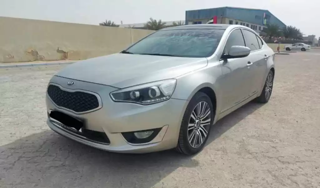 مستعملة Kia Cadenza للإيجار في الدوحة #22068 - 1  صورة 