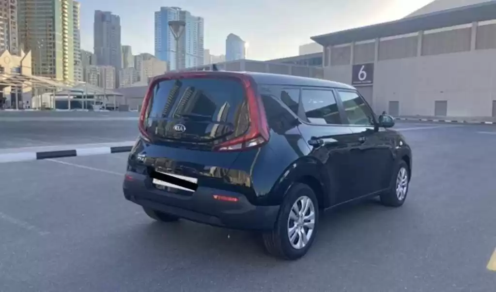 مستعملة Kia Unspecified للإيجار في الدوحة #22070 - 1  صورة 