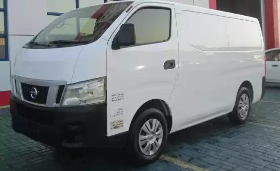استفاده شده Nissan Unspecified برای اجاره که در دوحه #22091 - 1  image 