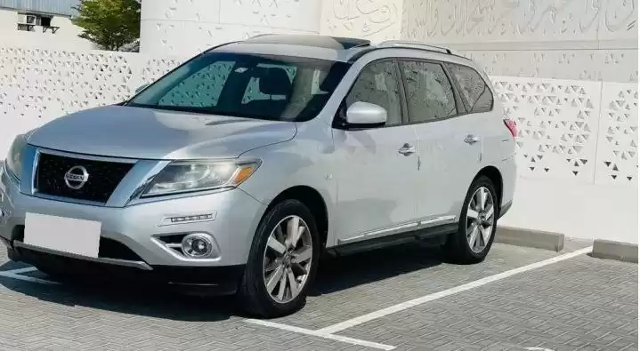 مستعملة Nissan Pathfinder للإيجار في الدوحة #22113 - 1  صورة 