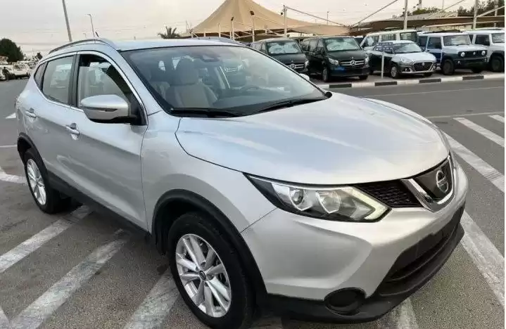 مستعملة Nissan Rogue للإيجار في الدوحة #22125 - 1  صورة 