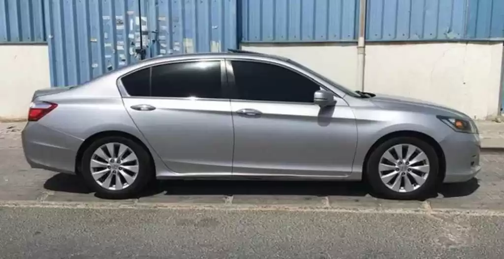 مستعملة Honda Accord للإيجار في الدوحة #22143 - 1  صورة 