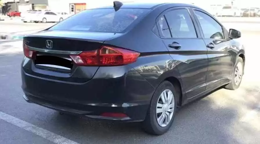 استفاده شده Honda City برای اجاره که در دوحه #22152 - 1  image 
