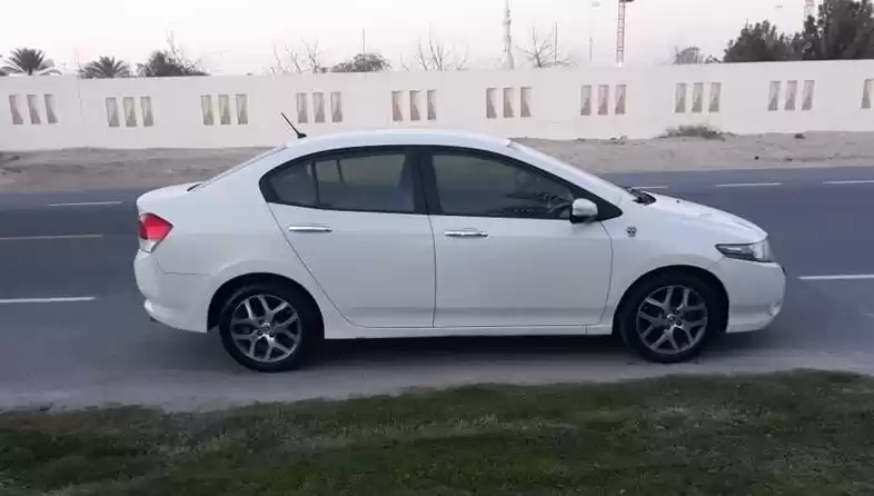 استفاده شده Honda City برای اجاره که در دوحه #22176 - 1  image 