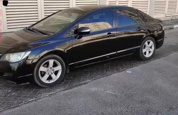 استفاده شده Honda Civic برای اجاره که در دوحه #22177 - 1  image 