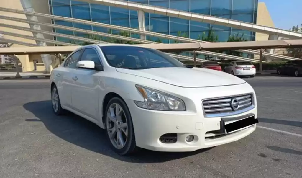 Utilisé Nissan Maxima À Louer au Doha #22239 - 1  image 