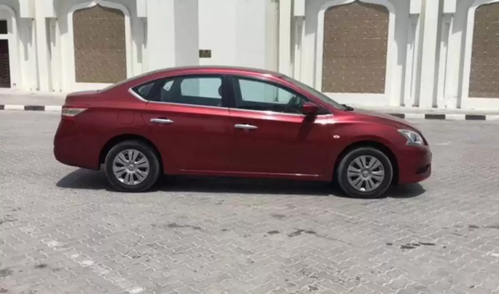 استفاده شده Nissan Sentra برای اجاره که در دوحه #22243 - 1  image 