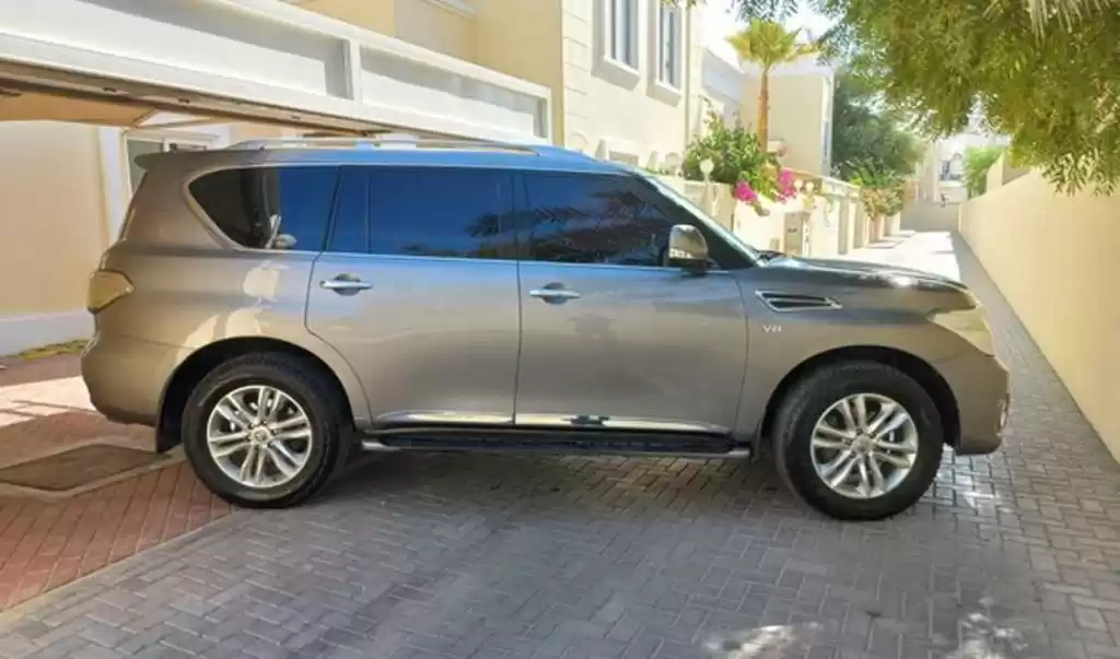 Utilisé Nissan Patrol À Louer au Doha #22288 - 1  image 