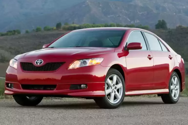 Использовал Toyota Camry Аренда в Амман #22581 - 1  image 