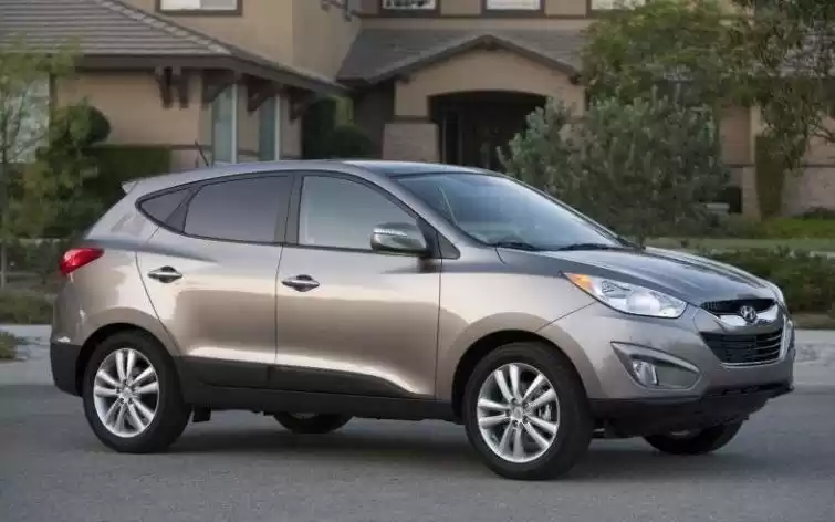 استفاده شده Hyundai Tucson SUV برای اجاره که در امان #22913 - 1  image 