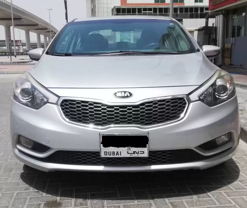 مستعملة Kia Cerato للإيجار في دبي #23308 - 1  صورة 