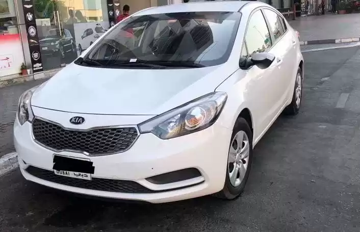 استفاده شده Kia Cerato برای اجاره که در دبی #23309 - 1  image 